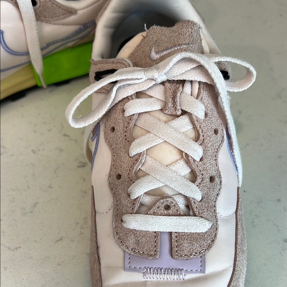 Nike Wmn’s Fontanka Waffle Pink Oxford Ghost Green Colorway Sneakers - Size US 7 - Picture 5 of 16